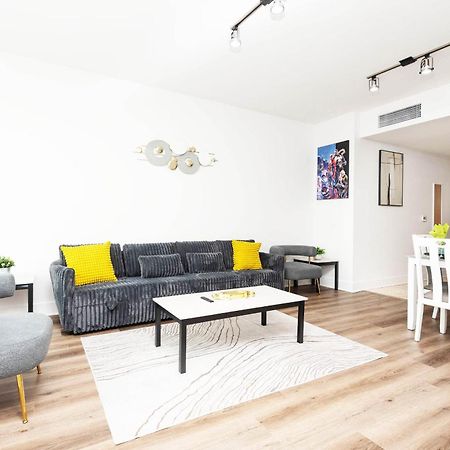 Sky-Rise Apartments Лос Анджелис Екстериор снимка
